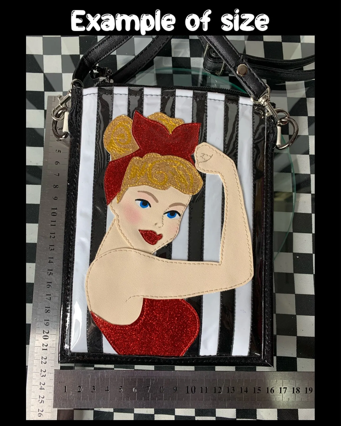 WE CAN DO IT phone cross body bag