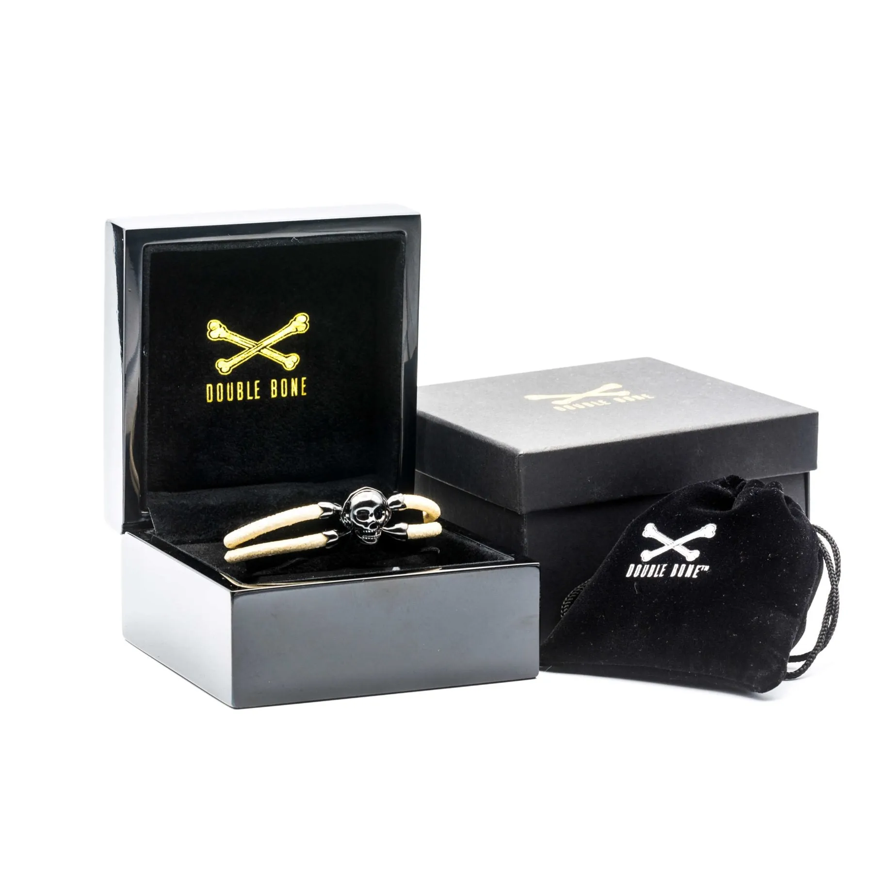 White stingray bracelet with black skull for man