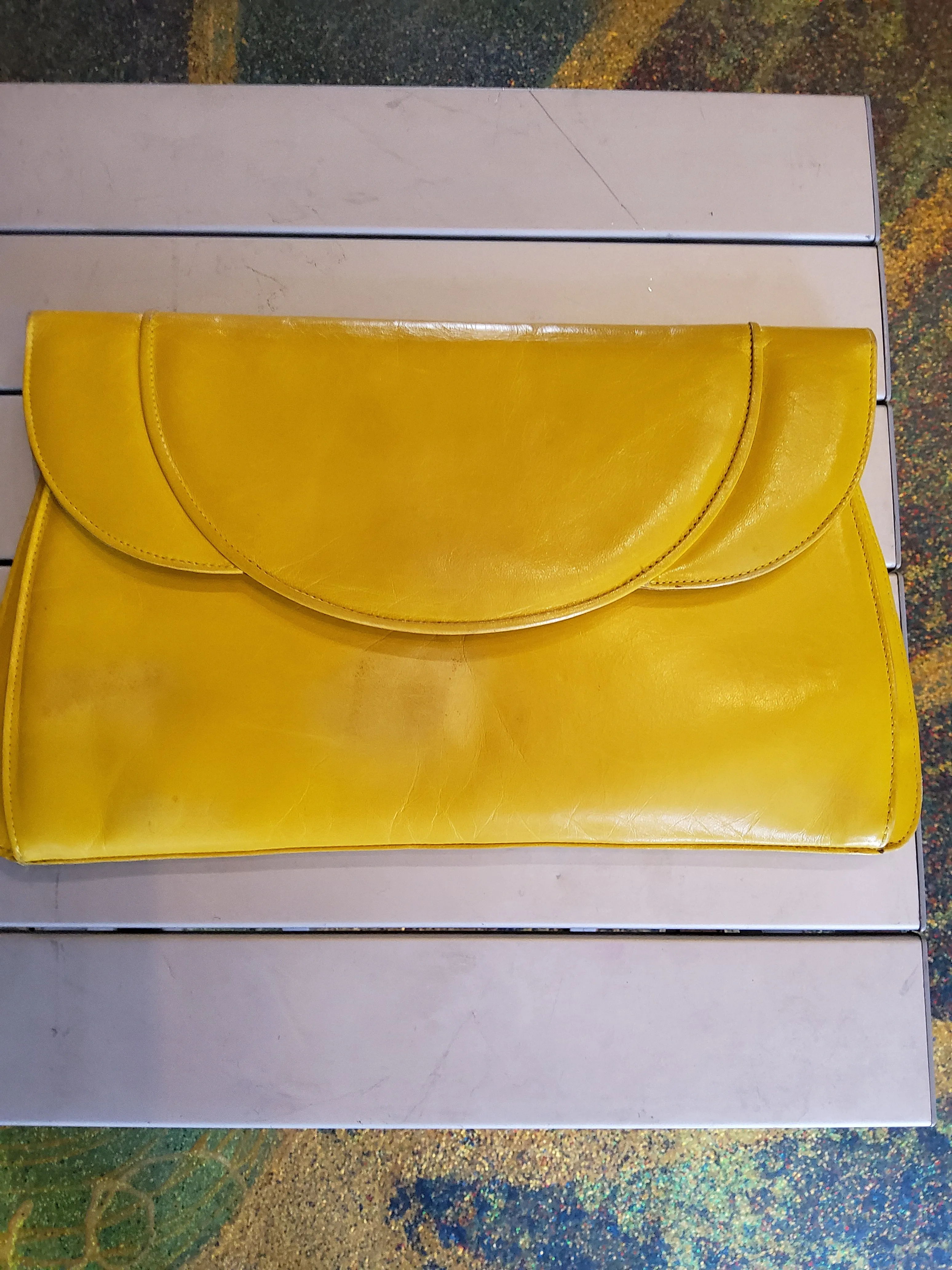 Women's clutch
