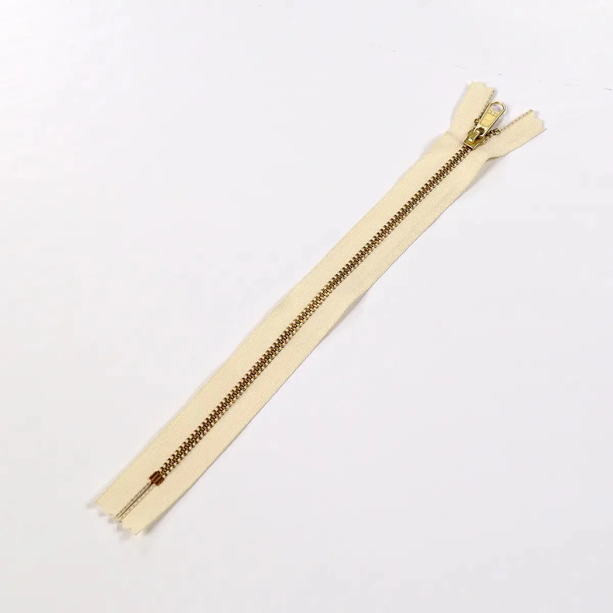 YKK 4.5 Brass Bag Zipper Long Pull 9 Inch
