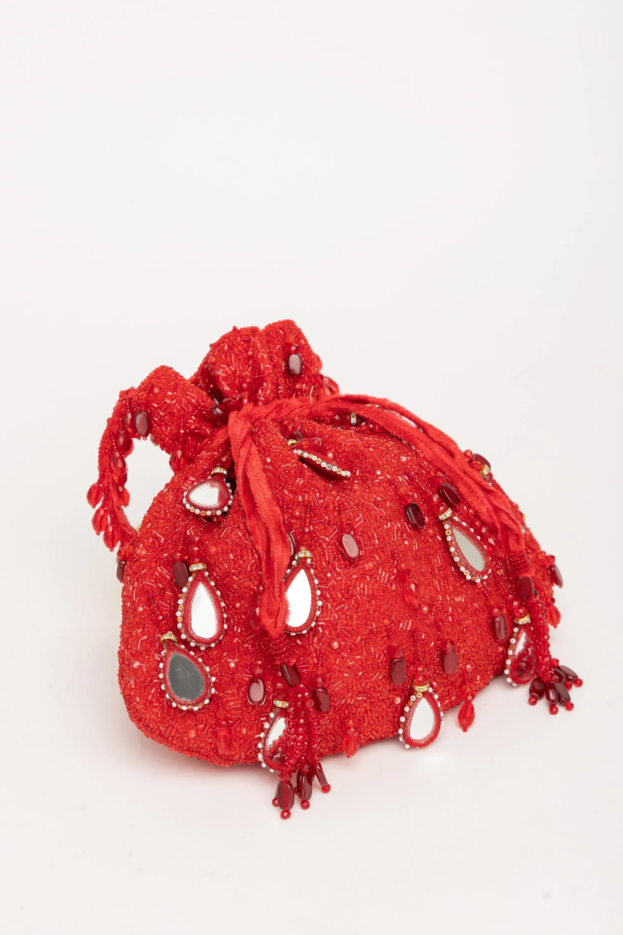 Zuri Potli – Red