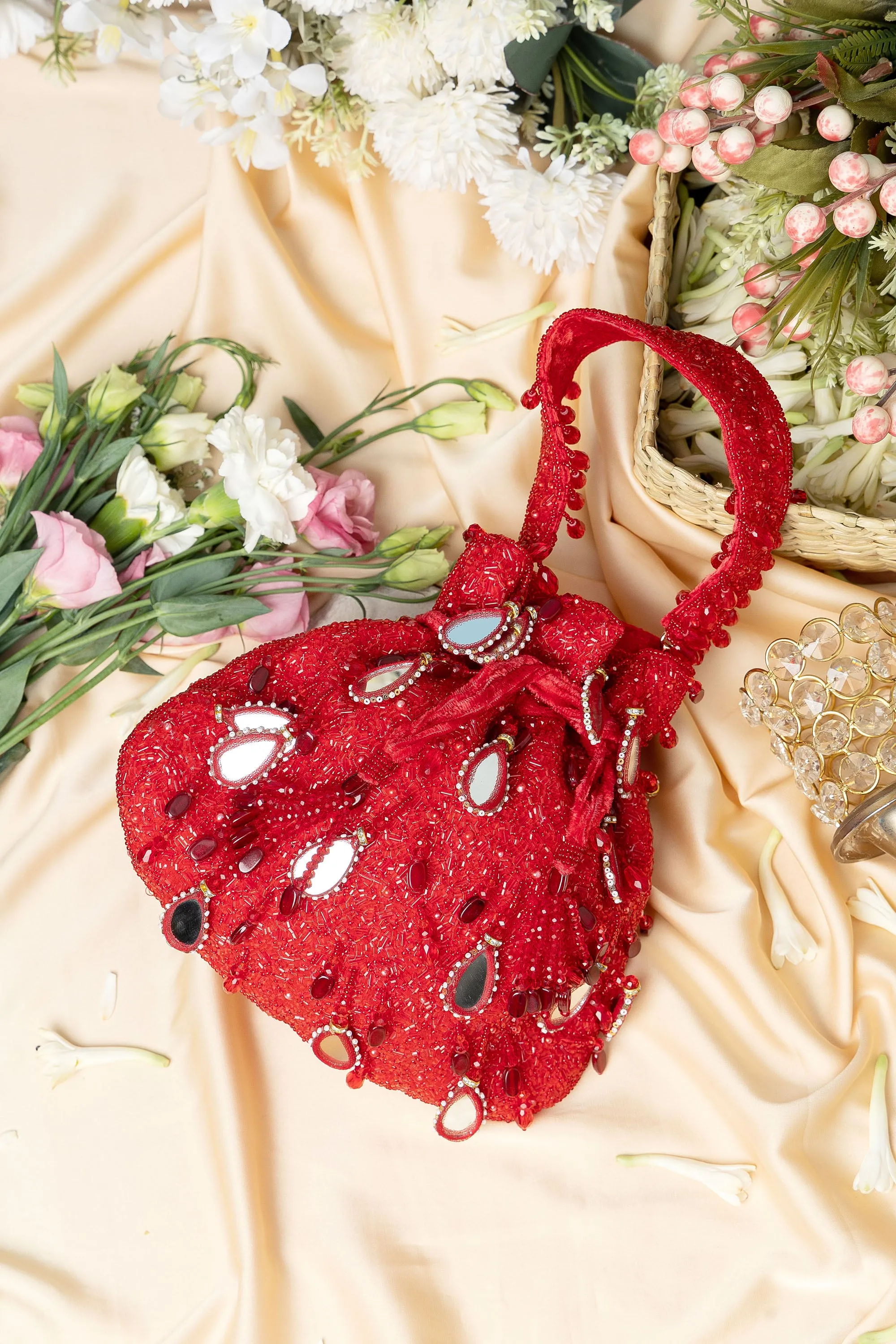Zuri Potli – Red