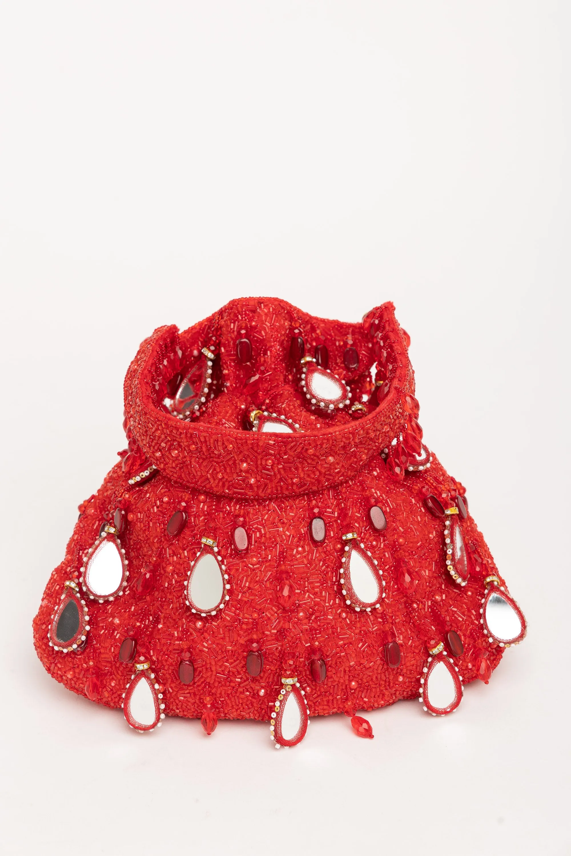Zuri Potli – Red